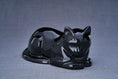 Gallery viewerに画像を読み込む, 猫の火葬遺灰壷 - ランプブラック | セラミック | 手作り
