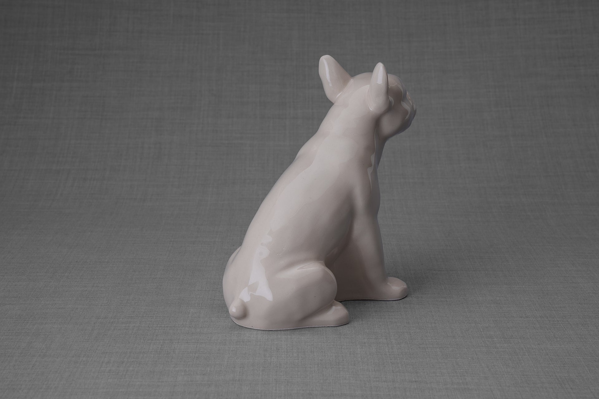 フレンチ ブルドッグ ペット骨壺 - ナチュラル | 陶器 | ハンドメイド