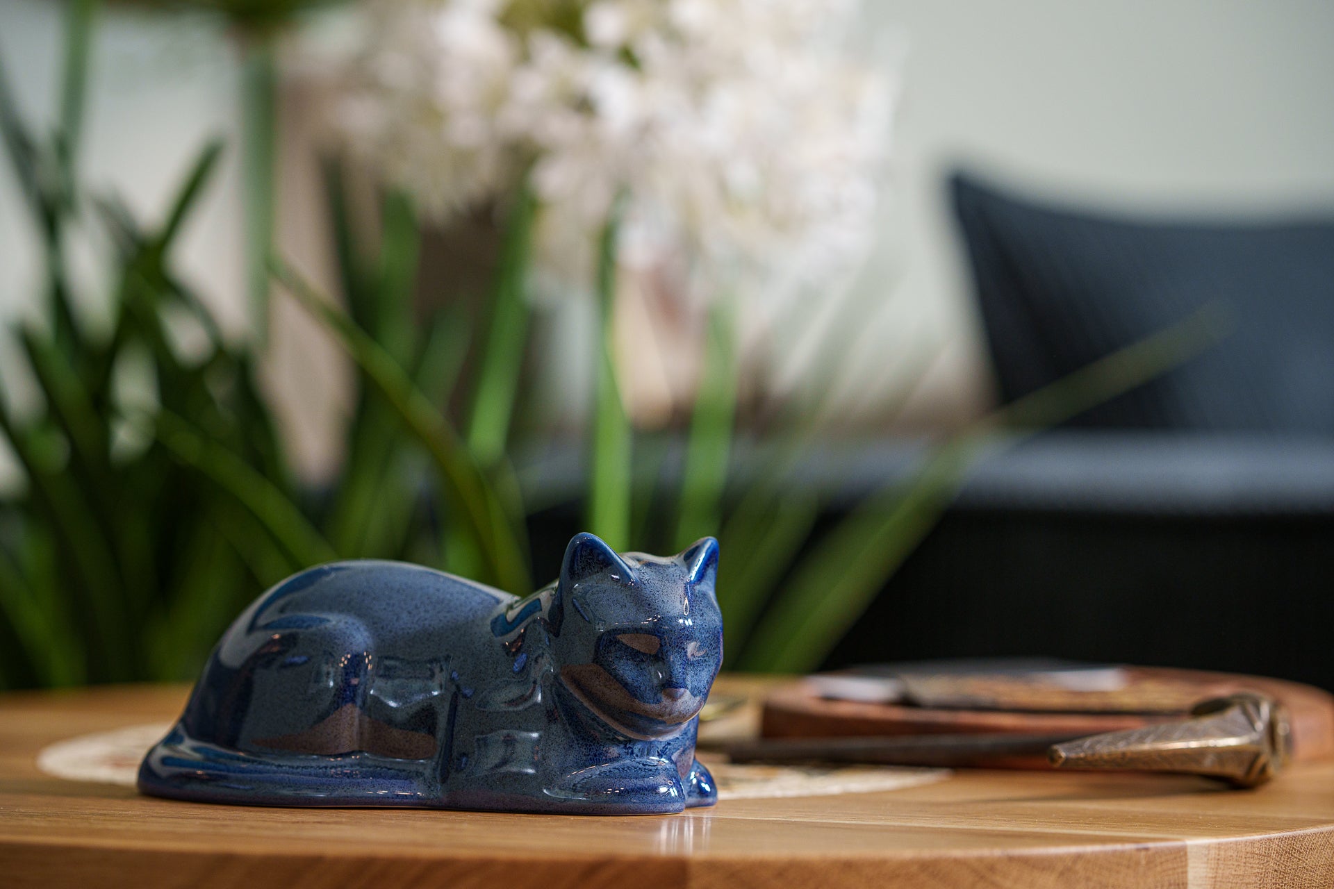 猫のミニ骨壺 - ブルーメランジ | 陶器 | ハンドメイド – SpiriTails