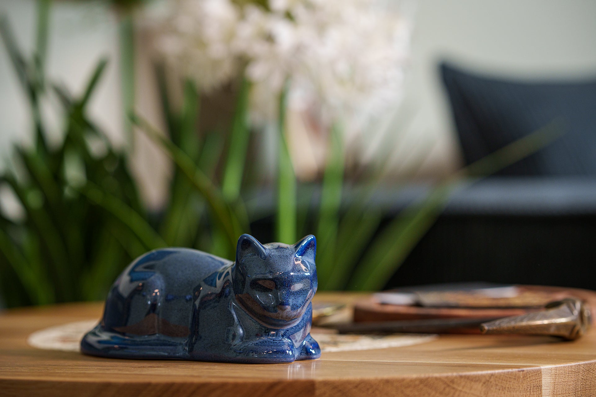 猫のミニ骨壺 - ブルーメランジ | 陶器 | ハンドメイド – SpiriTails