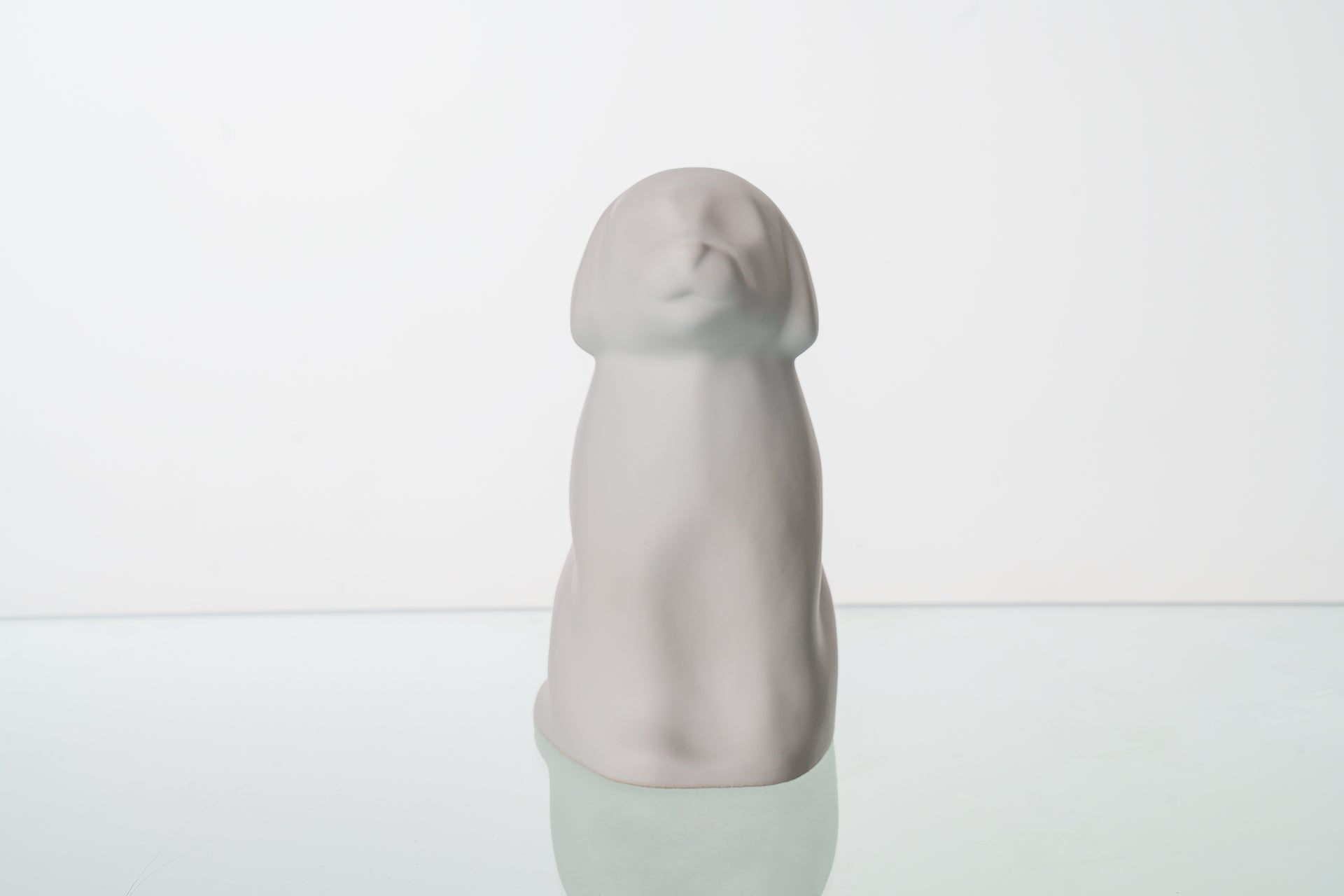Barkley Dog Urn White Matte
